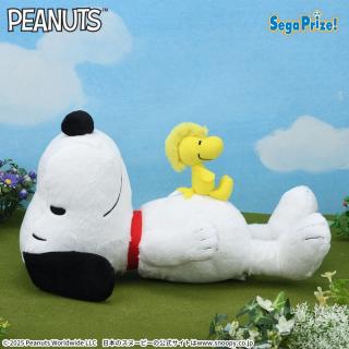スヌーピー&ウッドストック】SNOOPY(TM) Lぬいぐるみ“スヌーピー
